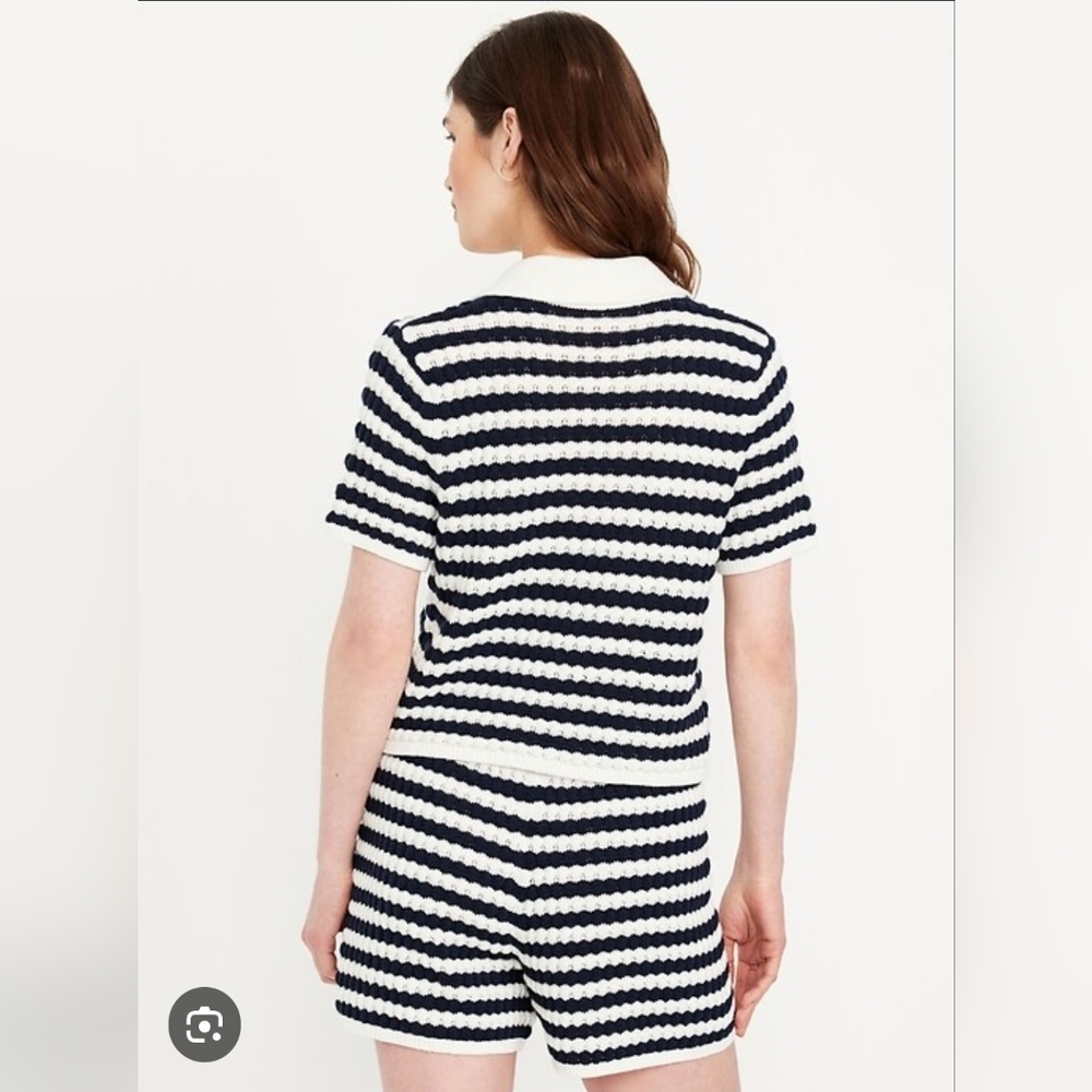 NWT Old Navy Navy And White Stripes Crochet Shorts - 3.5-inch inseam Size M/Tall - Picture 7 of 8